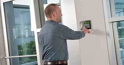 Fort Lauderdale Lock And Locksmith Fort Lauderdale, FL 954-366-2127 - Comm-Locksmith-key